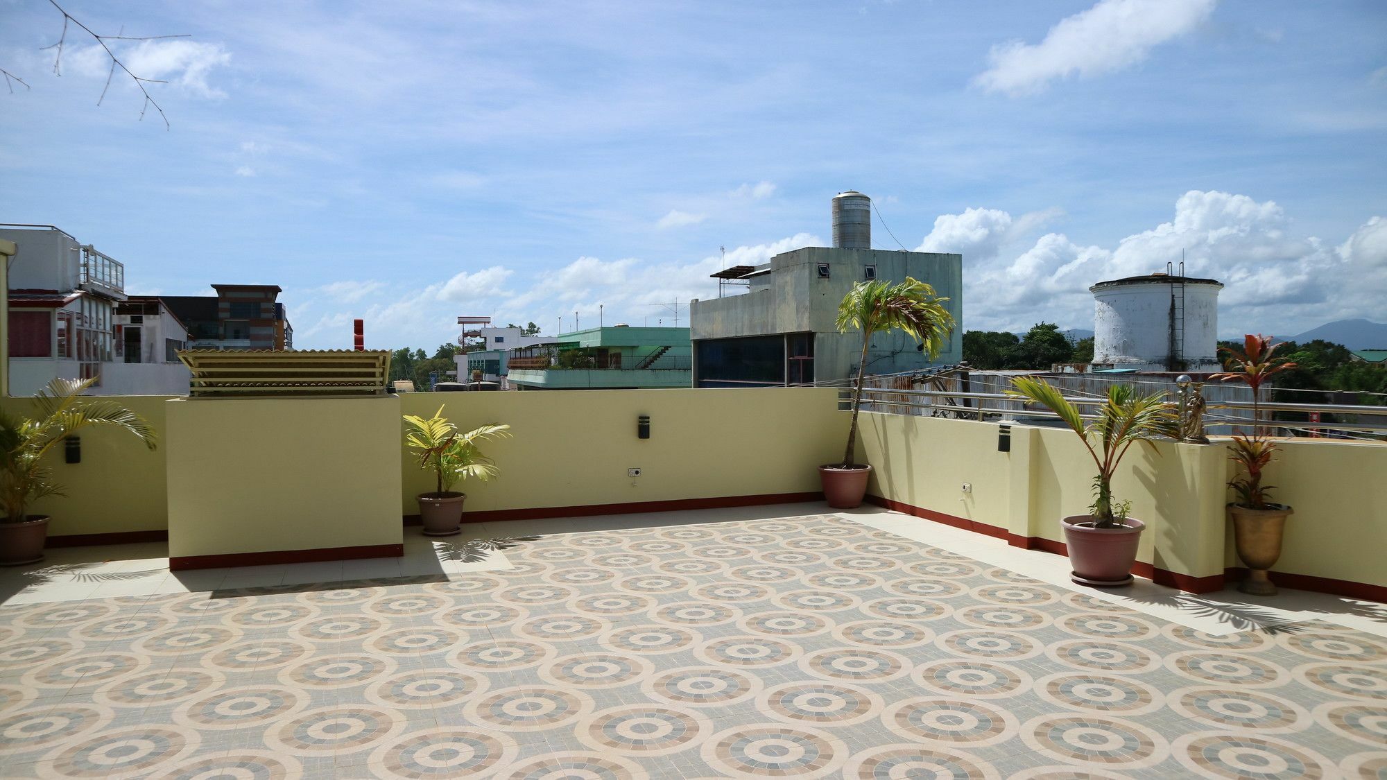 C Tower Studio Apartments Puerto Princesa Exteriér fotografie